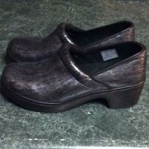Women’s Lands End shoes. Size 10B